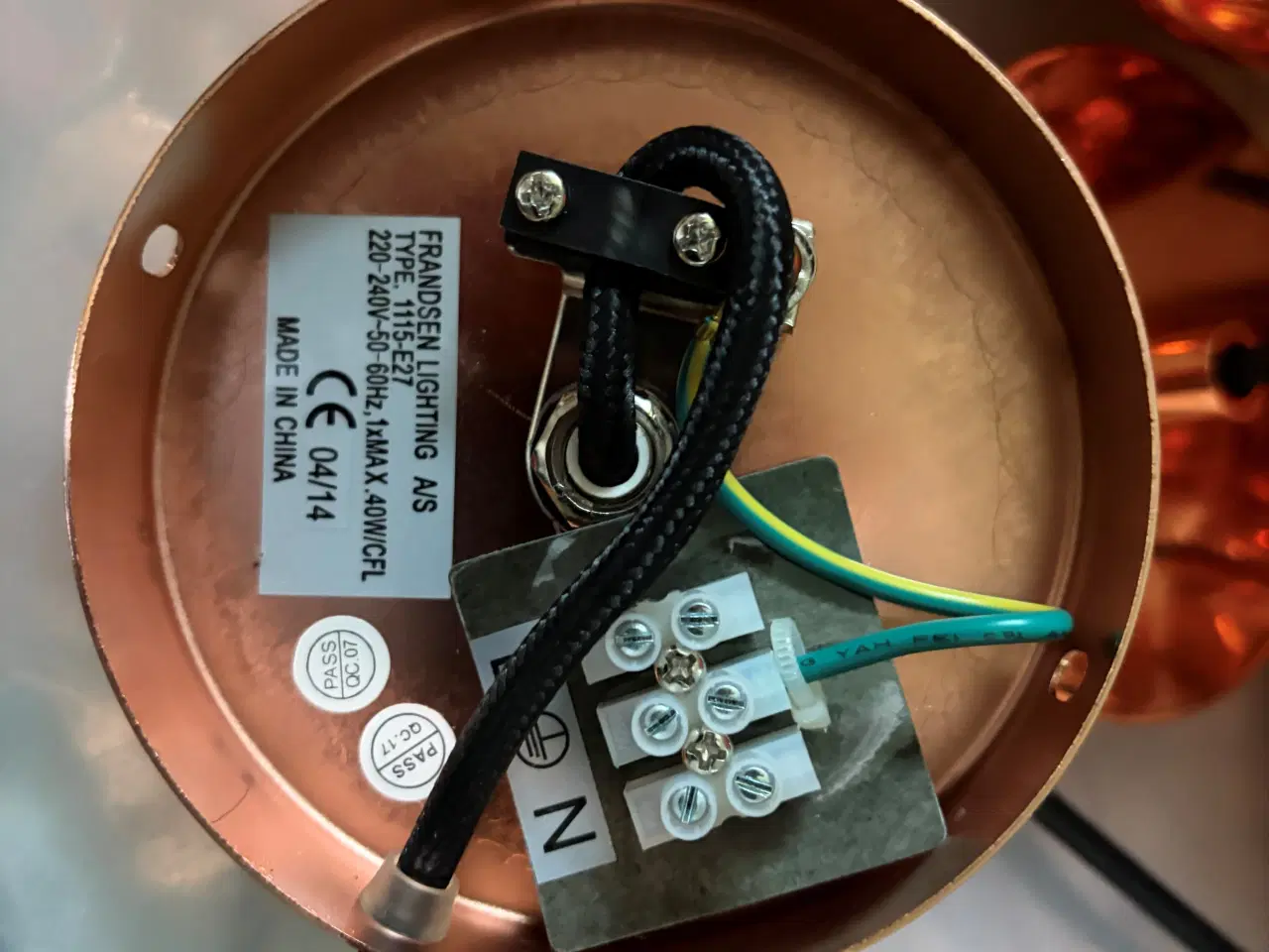 Billede 2 - Kobberfarvede pendler fra Frandsen Lighting-2 stk.