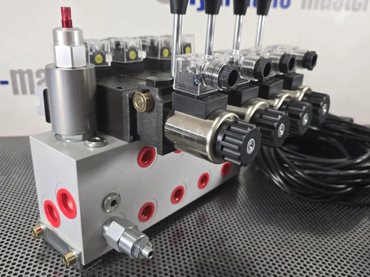 Billede 7 - Proportionalventil Cetop Valve 4 funktioner 80l/m