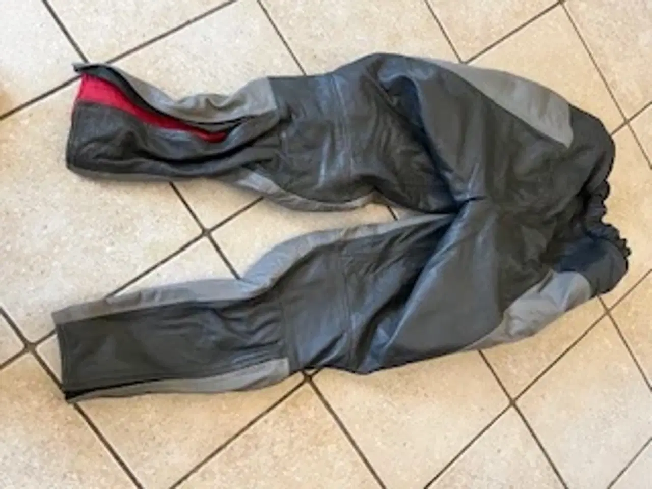 Billede 5 - Diff motorcykel læder jakke og Bukser.