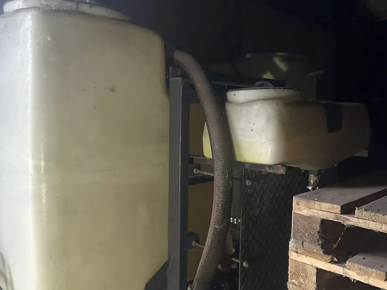 Billede 1 - Kyndestoft Fronttank med Kyndestoft computer