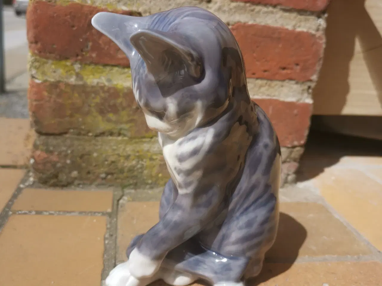 Billede 4 - Kongelig Kat Figur ca.18cm høj Katte Figur