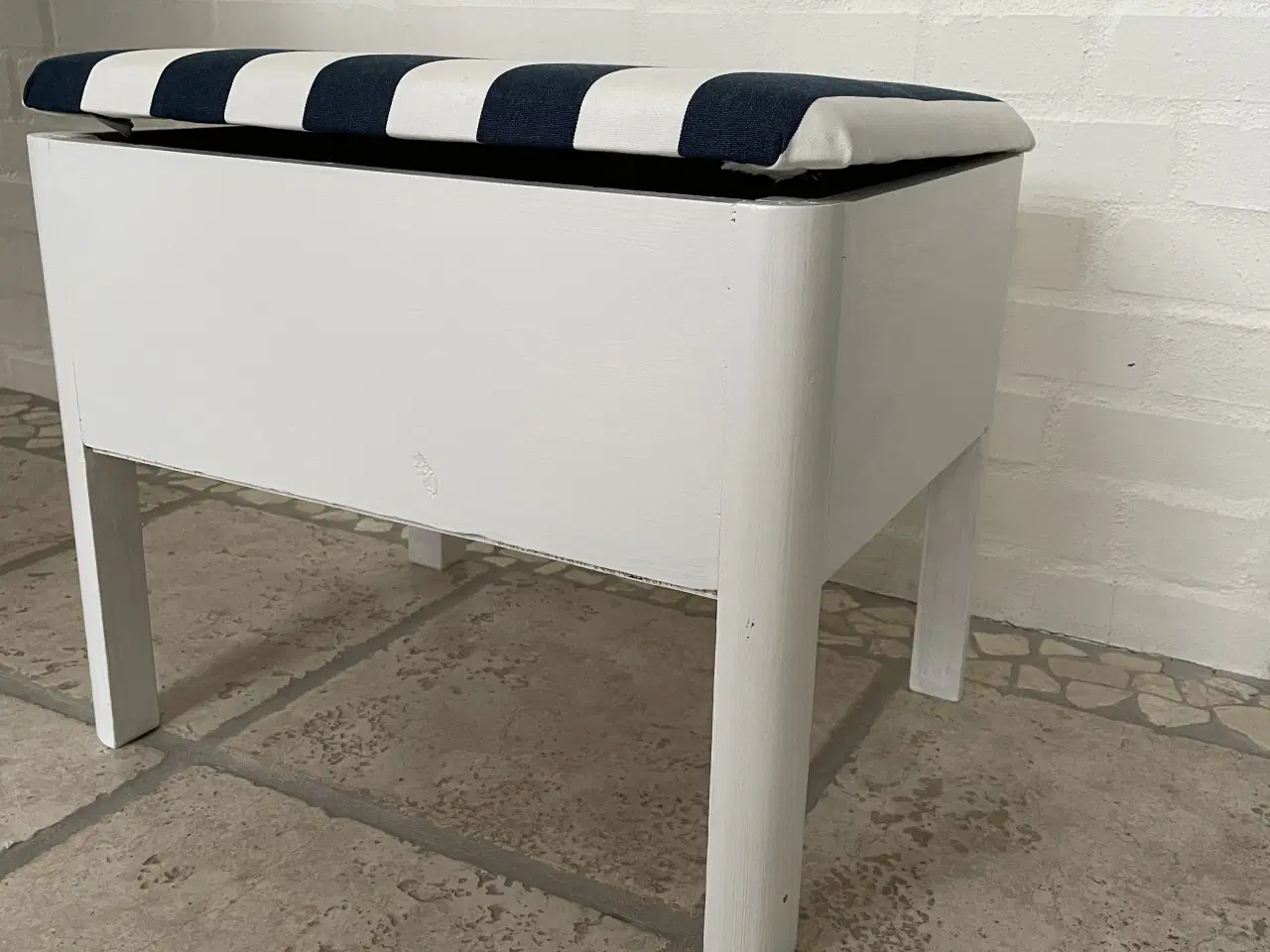 Billede 2 - Skammel med låg