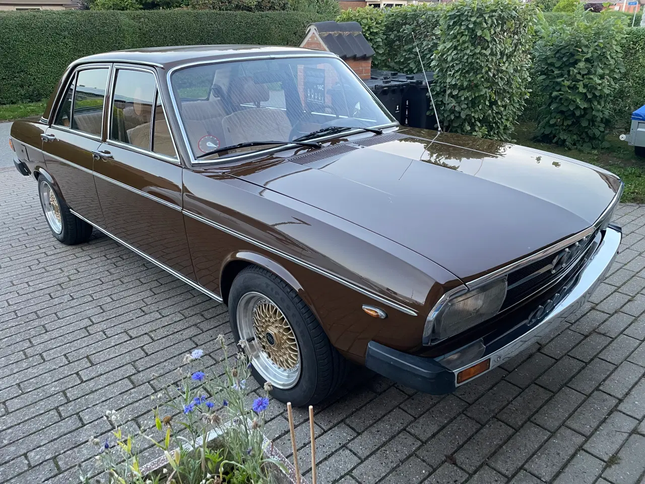 Billede 1 - Audi 100L 1975 Sorte plader