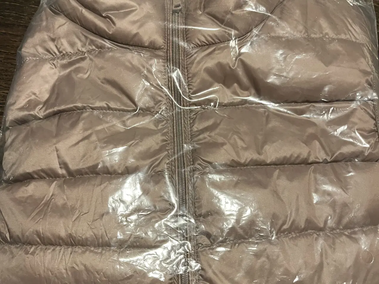 Billede 1 - Letvægt dun vest 