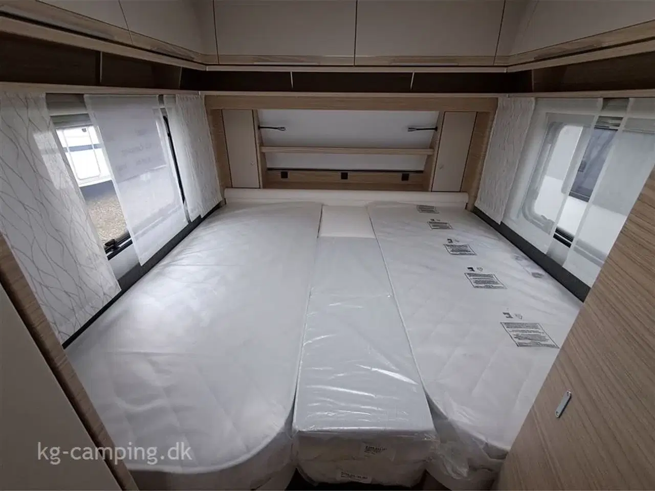 Billede 5 - 2026 - Fendt Bianco Selection 515 SG Kvalitetsvogn indrettet med enkeltsenge og sengeudtræk samt masser af udstyr.