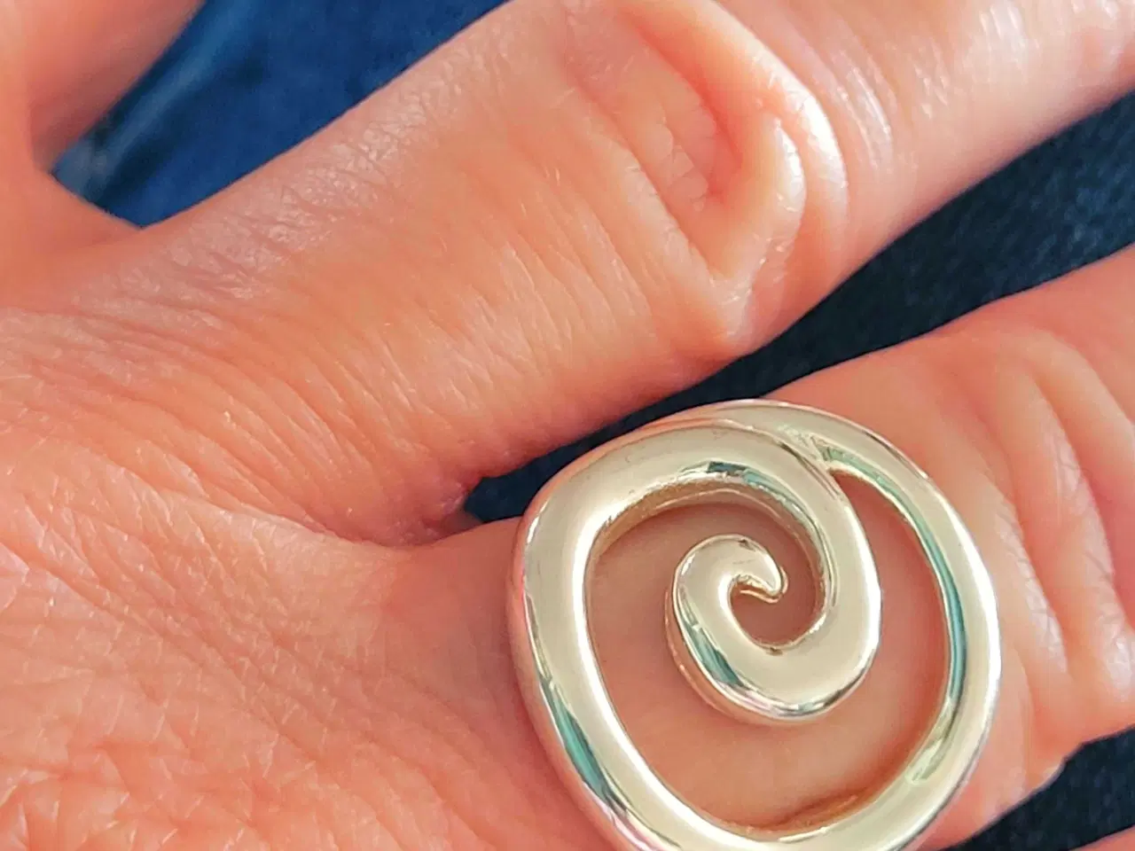 Billede 2 - Nedsat! Skøn 925 swirl ring 😍 