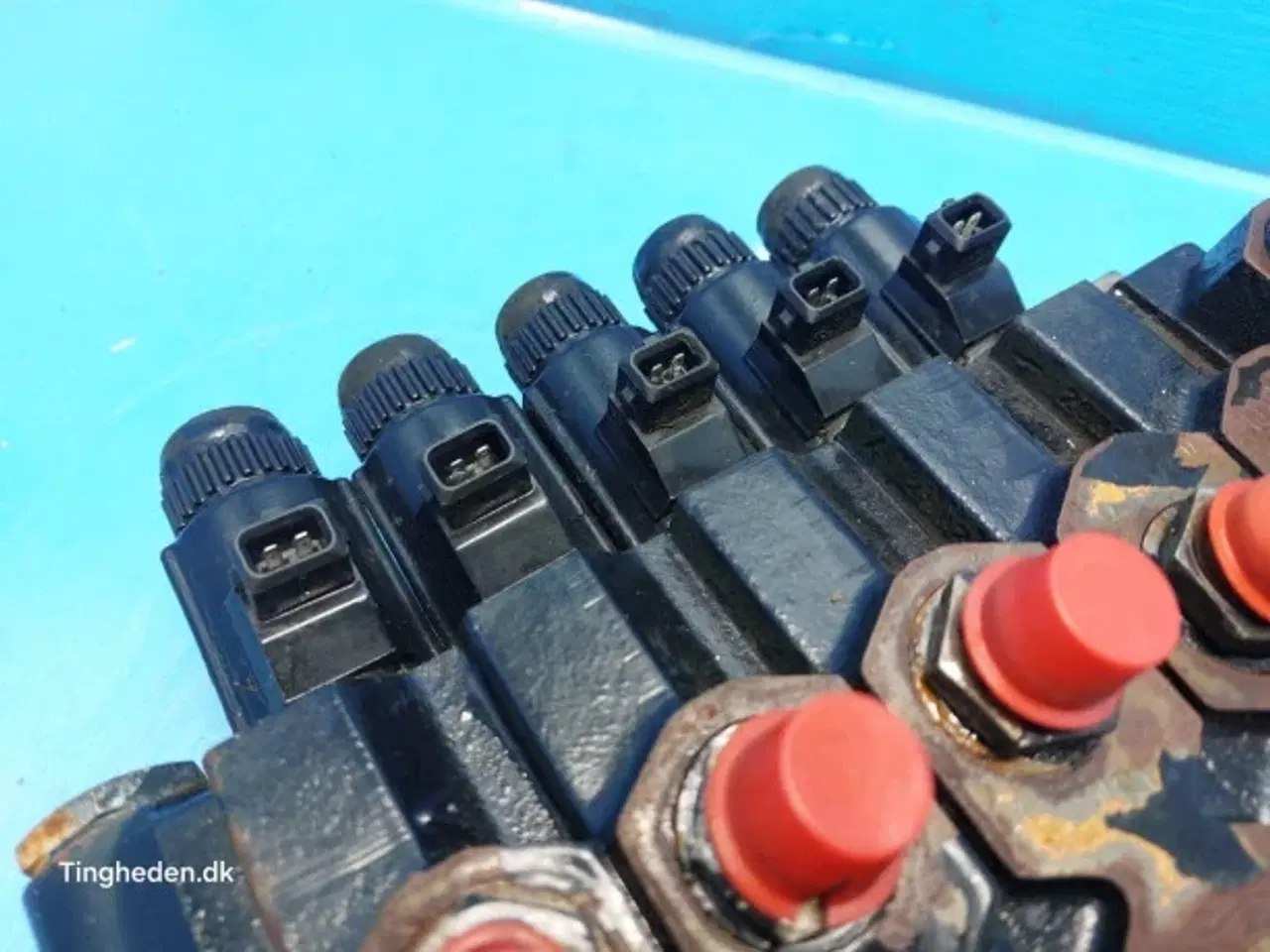 Billede 6 - New Holland FX60 Hydraulikventil 84043951