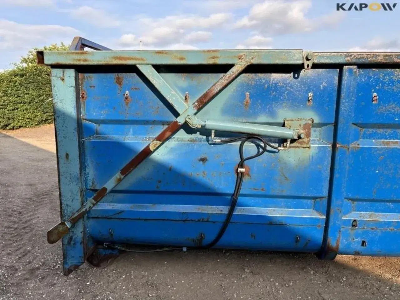 Billede 12 - - - - Container med krog og wier