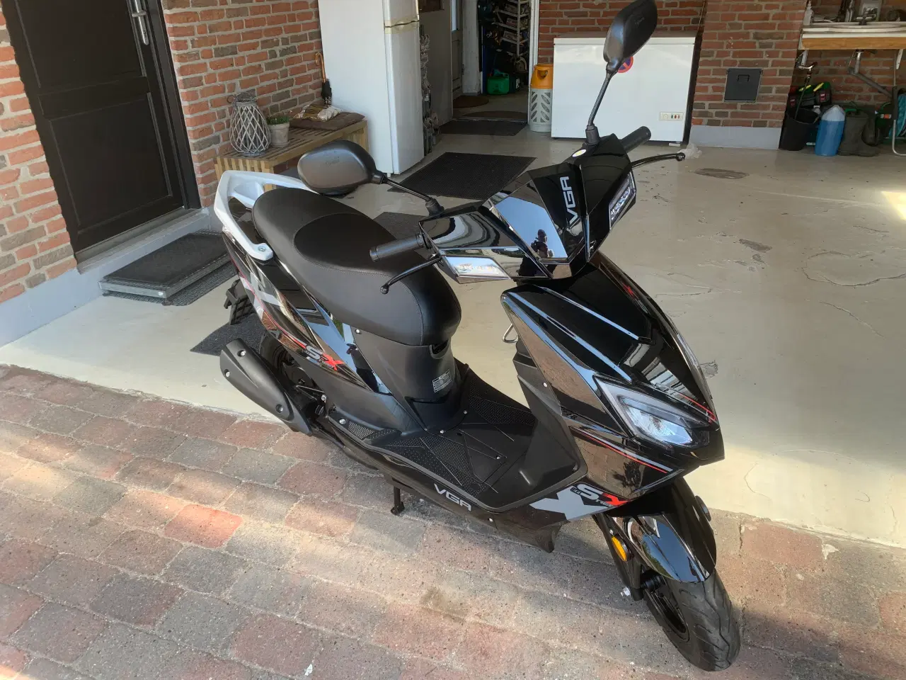 Billede 1 - Vga Street-X EFI 30 km 1/2 år gl. 
