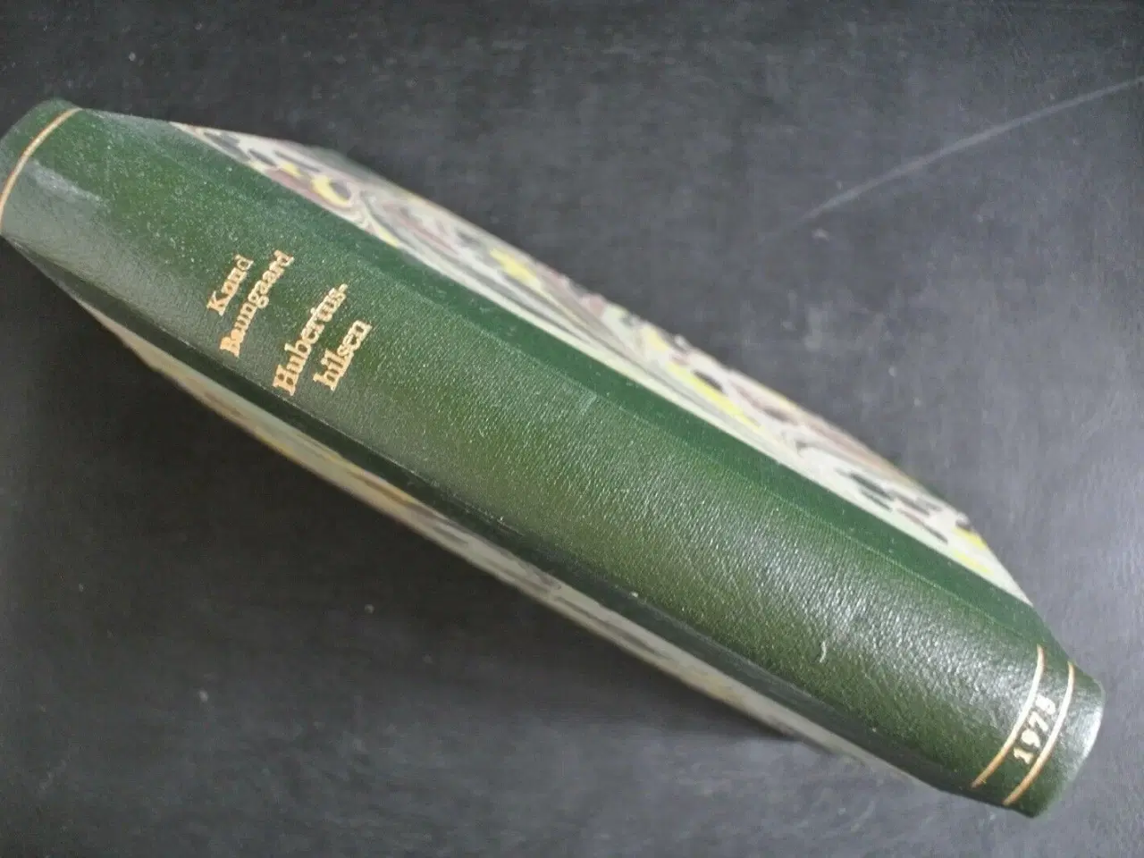 Billede 1 - hubertushilsen, af knud bavngaard. ill. af leif ra