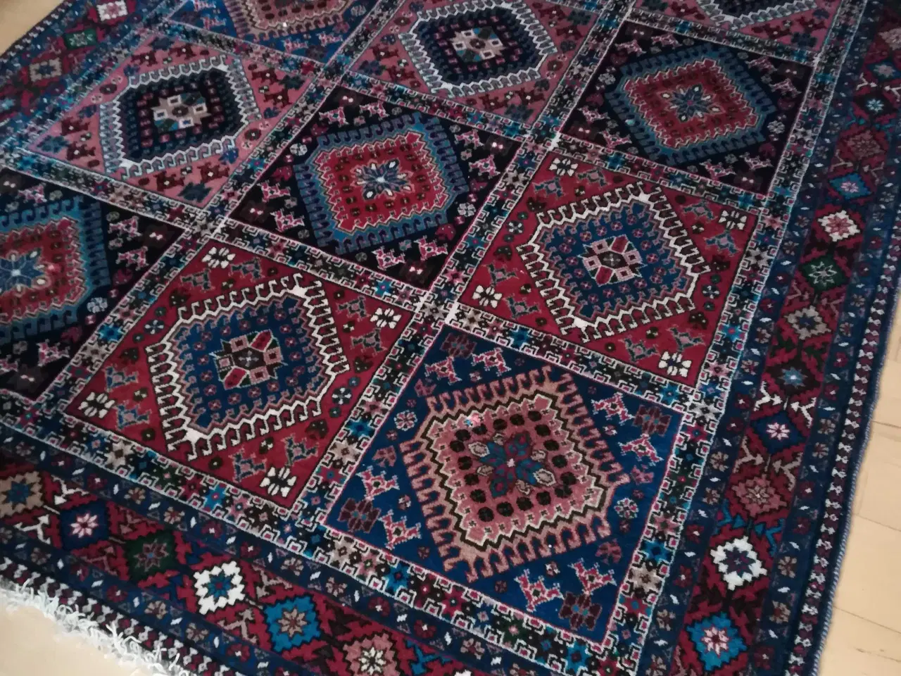 Billede 4 - Ægte håndknyttet persisk tæppe