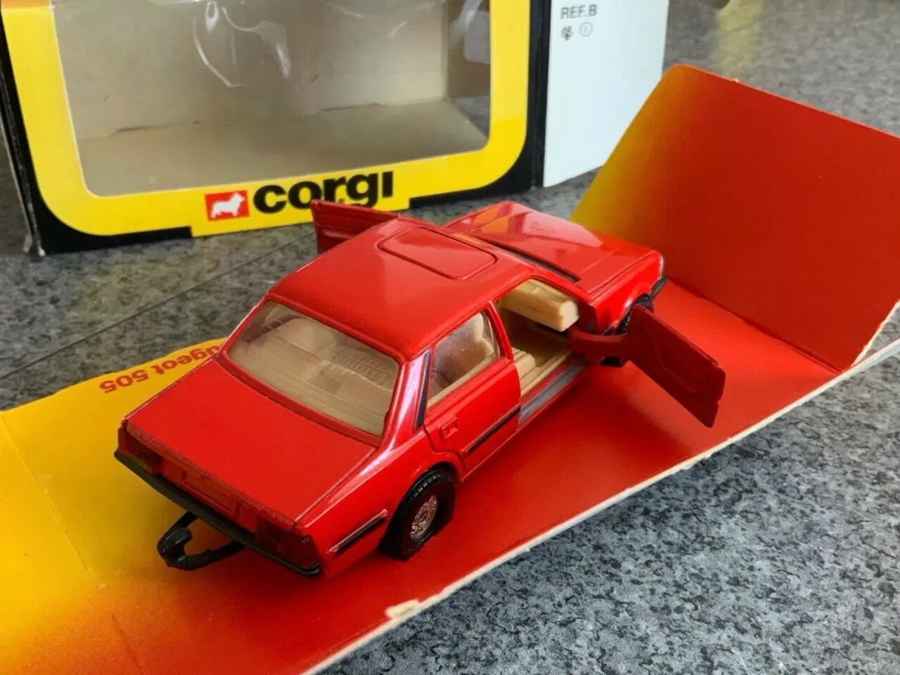 Billede 5 - Corgi Toys No. 373 Peugeot 505