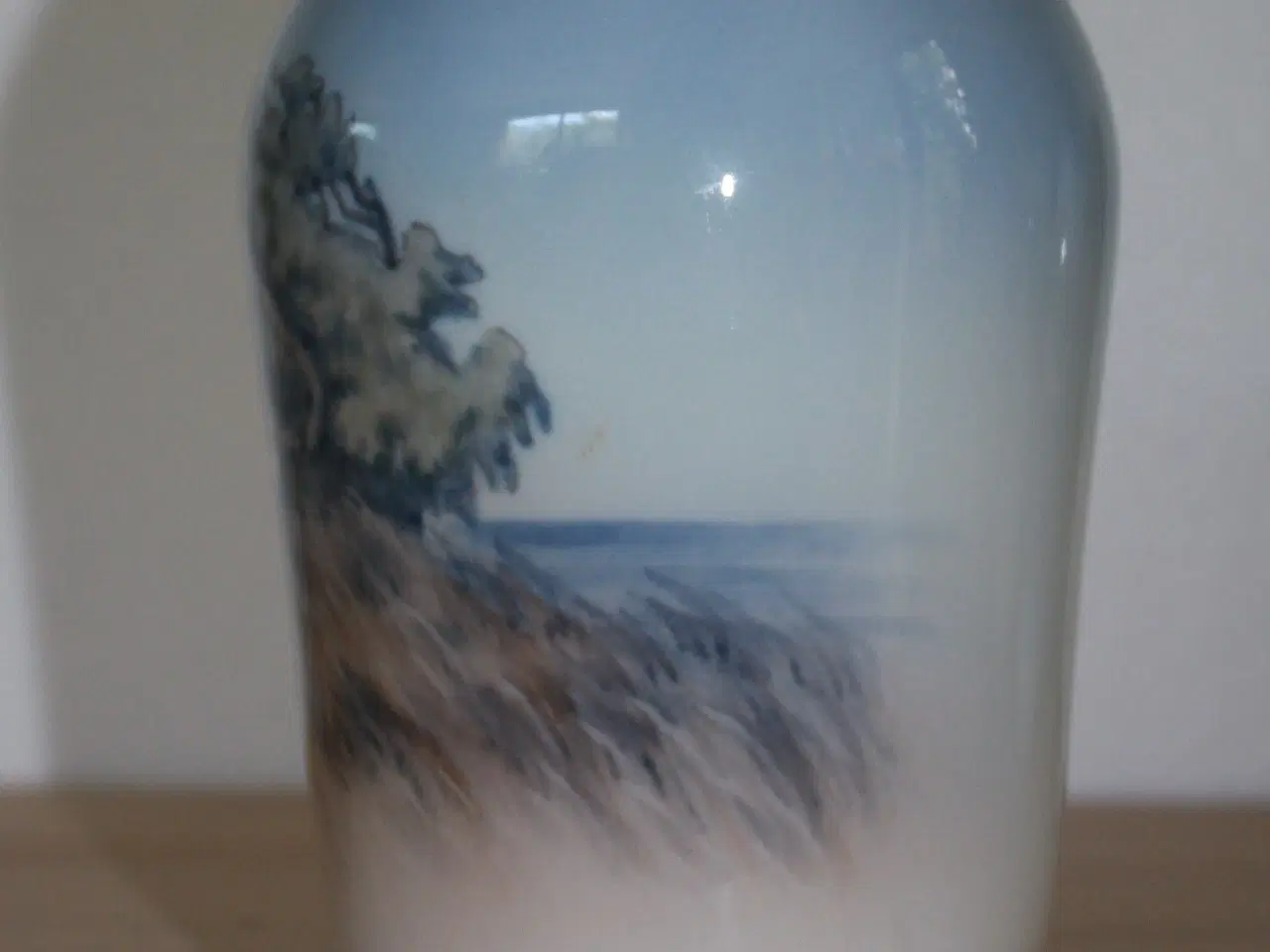 Billede 3 - Vase med landskab fra Royal Copenhagen
