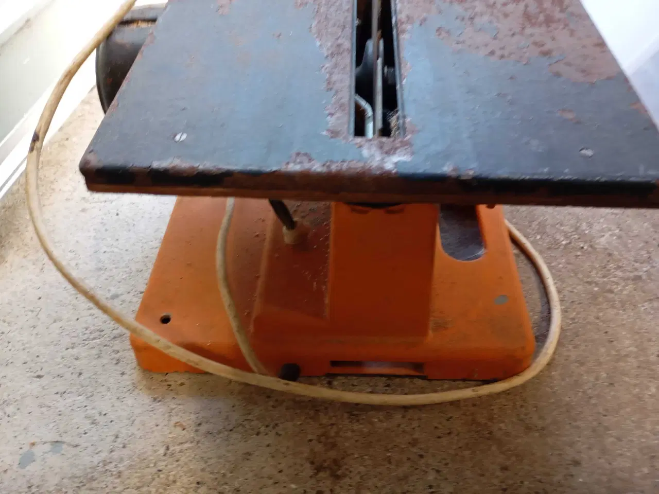 Billede 1 - Bordrundsav. 