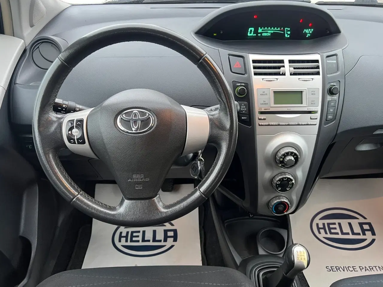 Billede 9 - Toyota Yaris 1,3 Luna