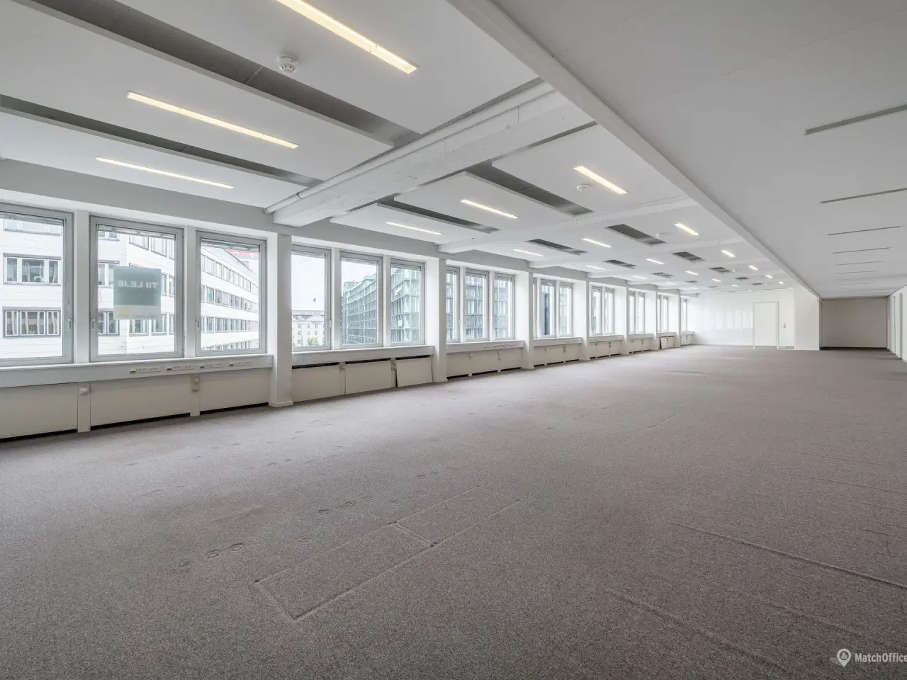 Billede 19 - Centralt og lyst kontorlejemål 50 meter fra metro