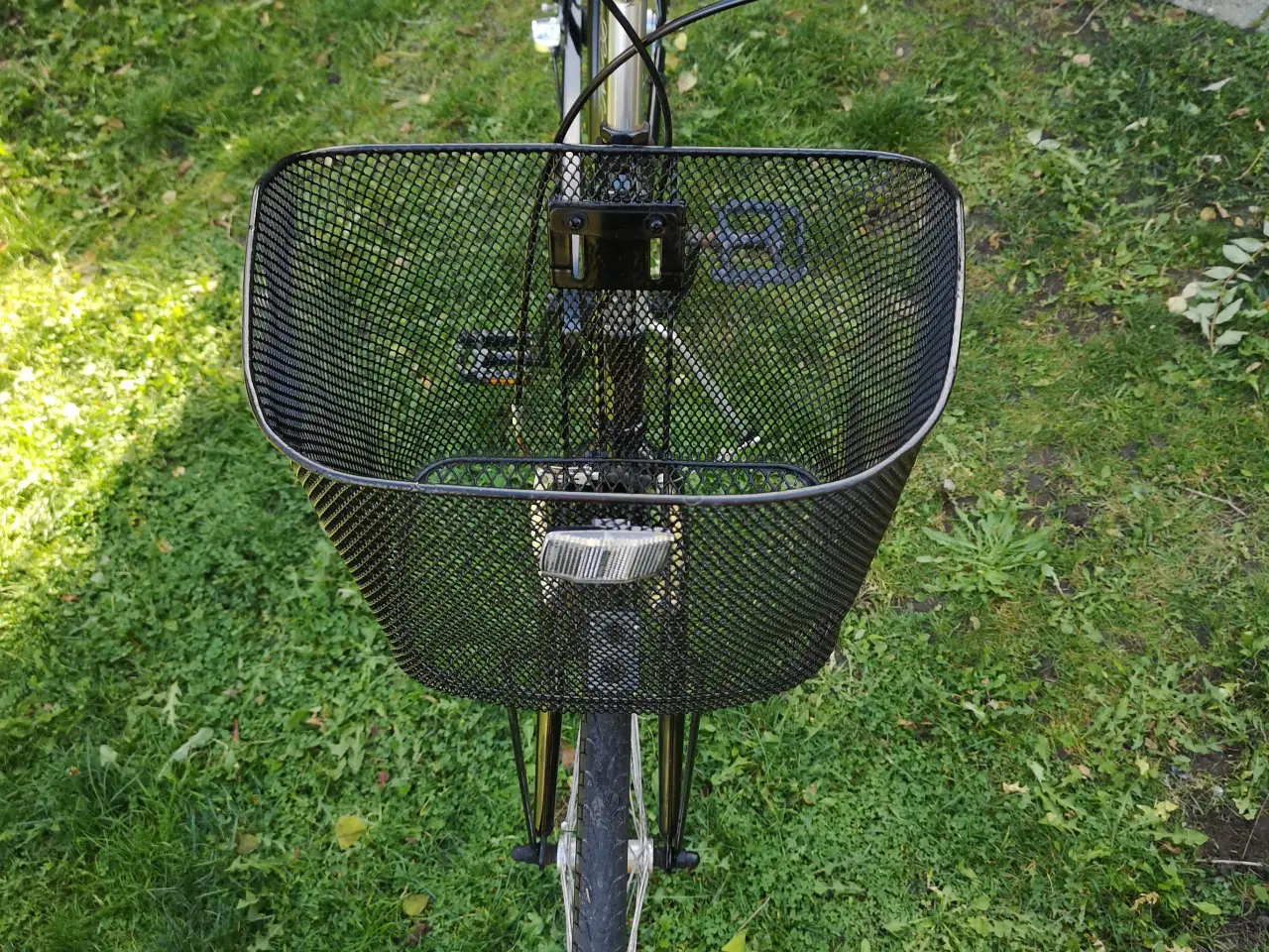 Billede 6 - Classic Nostalgie 28"  55 cm høj Ny dæk.