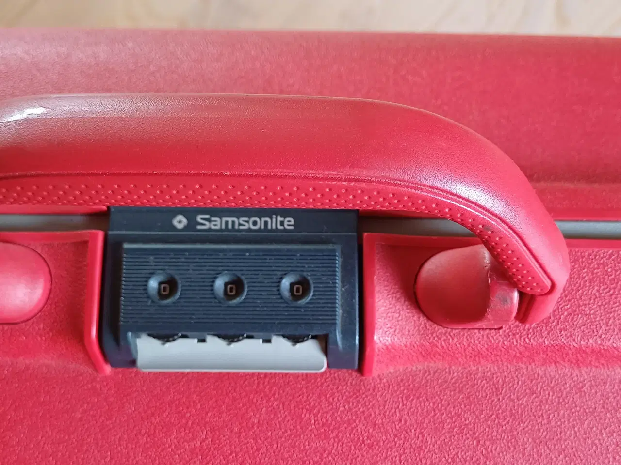 Billede 5 - Kuffert Samsonite hård med kodelås