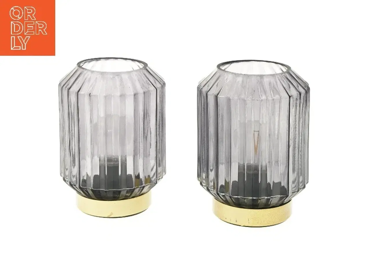 Billede 1 - Rillede smukke  LED lysestager i glas (str. 17 cm)