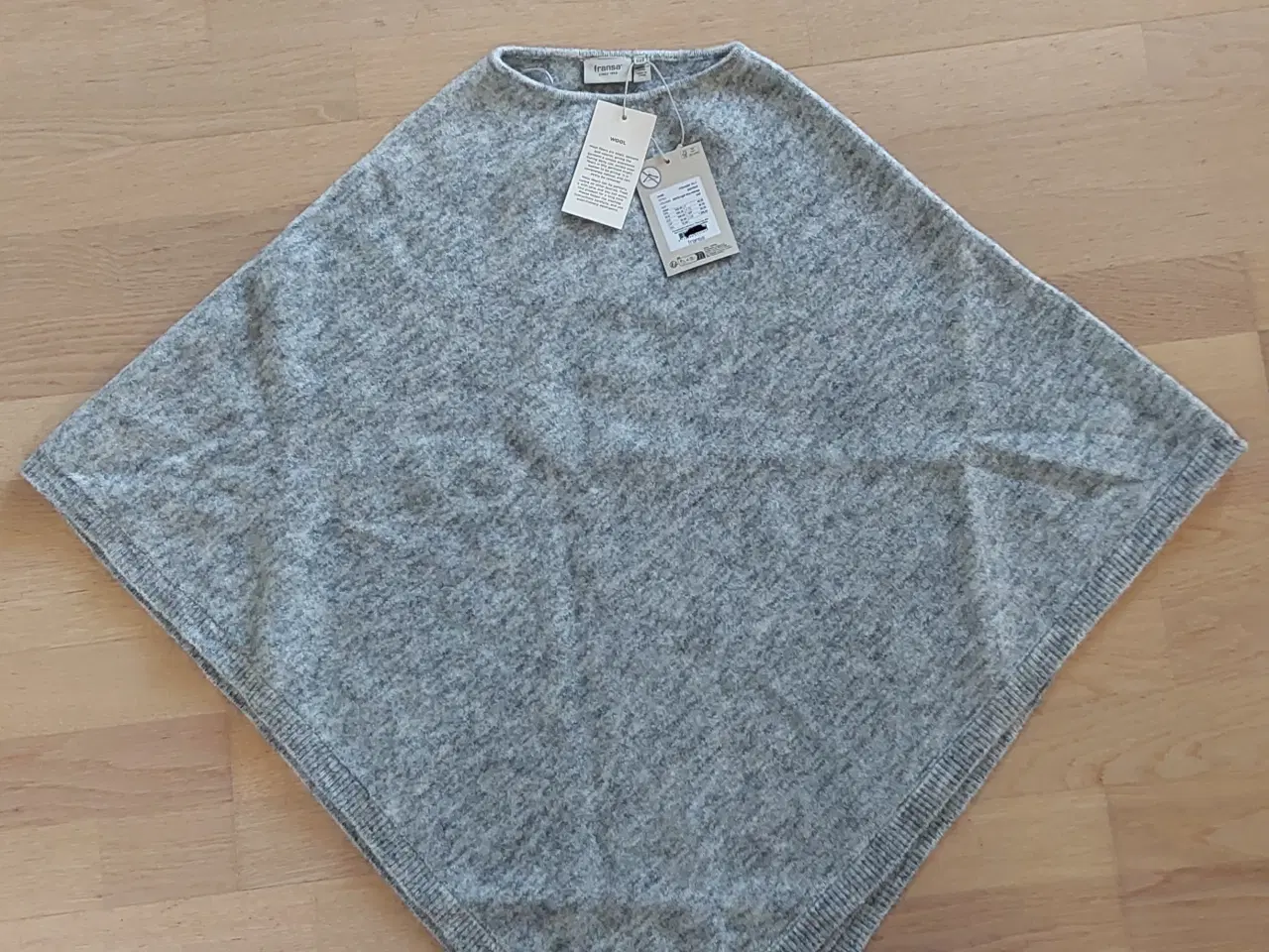 Billede 1 - Fransa Poncho One size Grå meleret