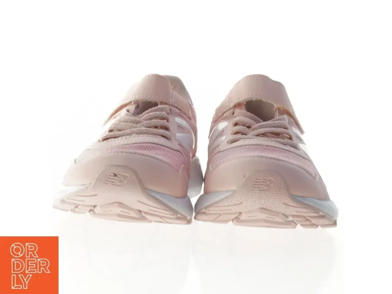 Billede 2 - Lyserøde sneakers fra New Balance (str. 35,5)