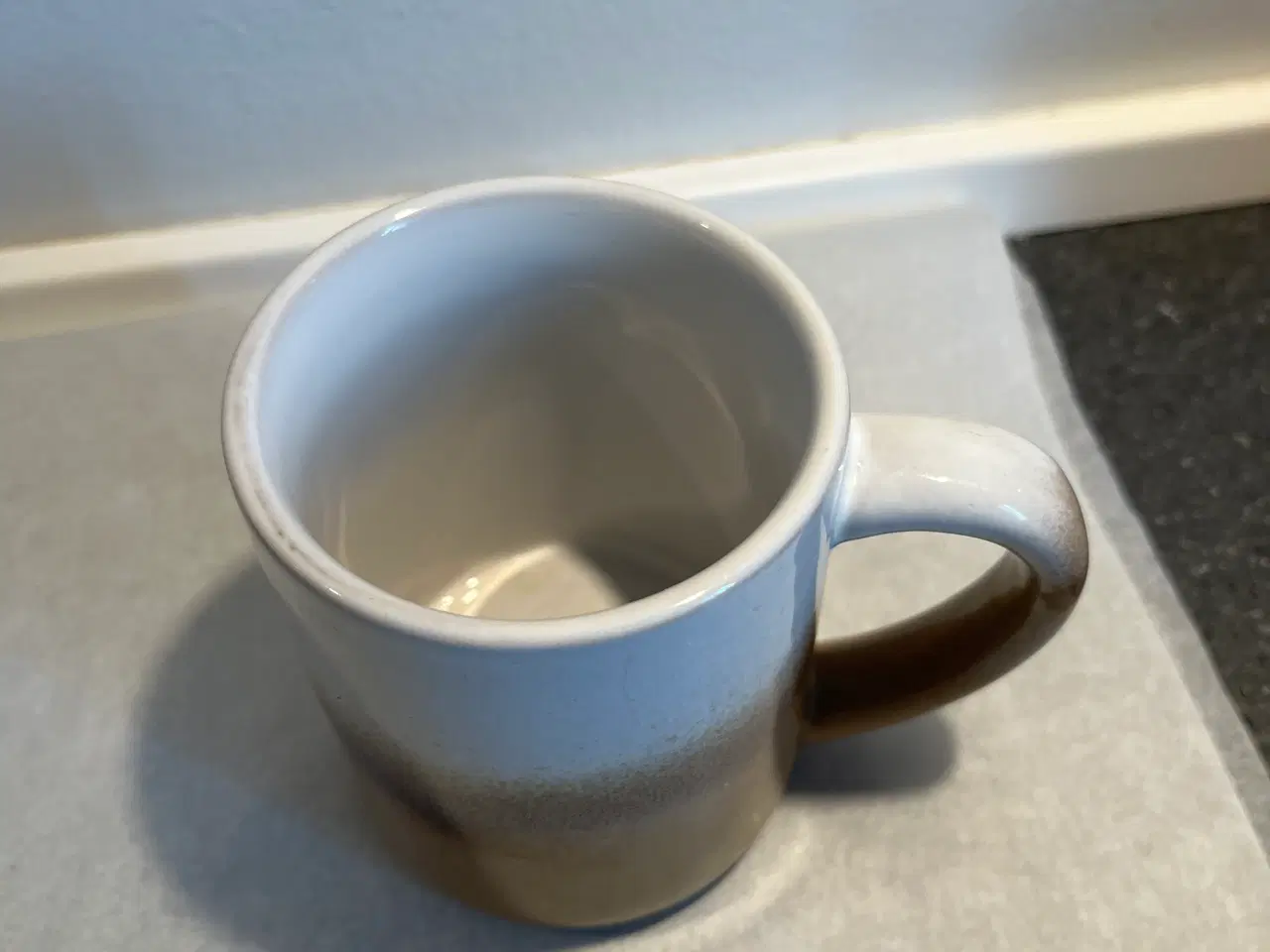 Billede 2 - Flot Keramik Krus i Brun og Hvid