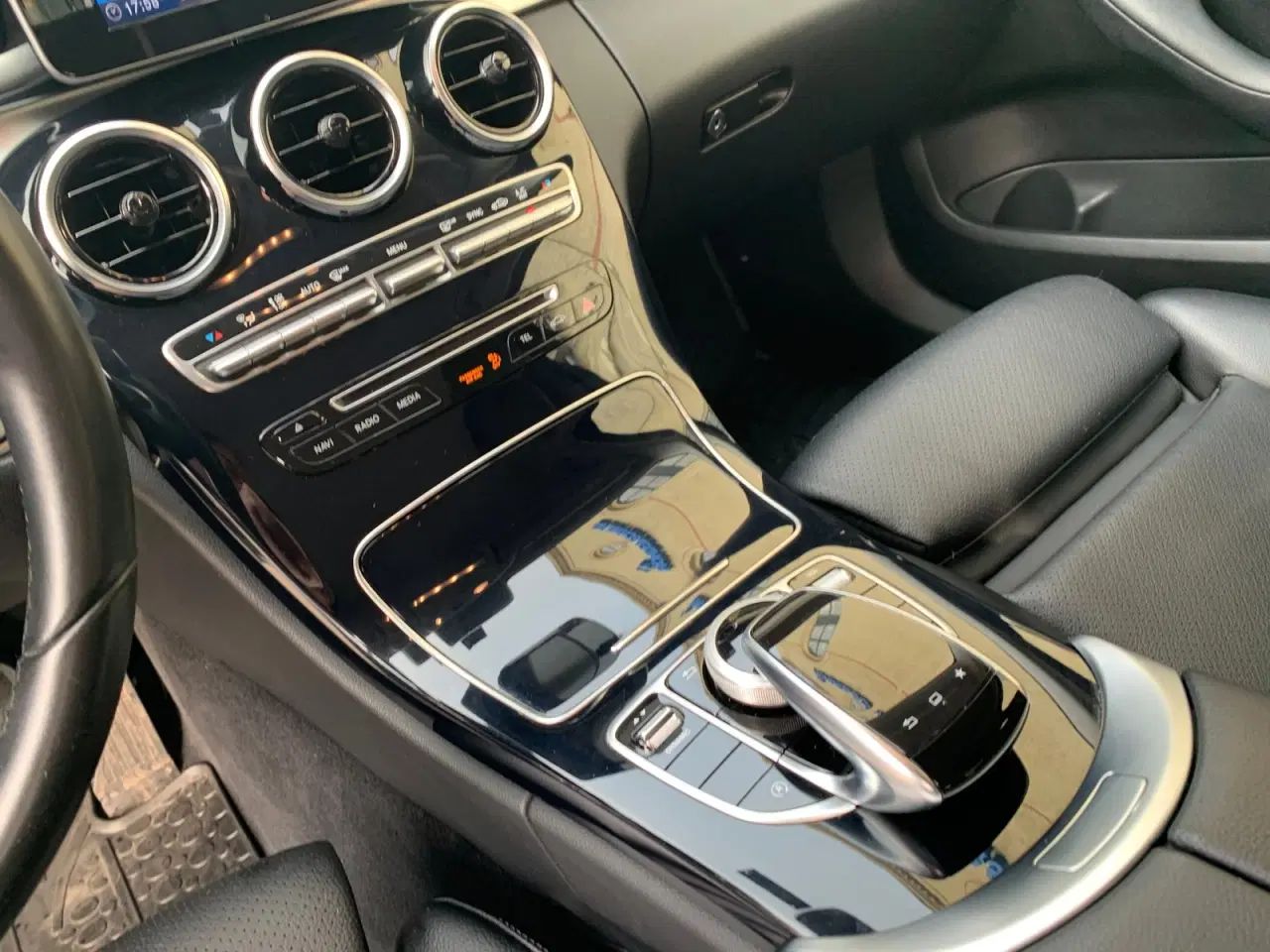Billede 8 - Mercedes C200 2,0 stc. aut.