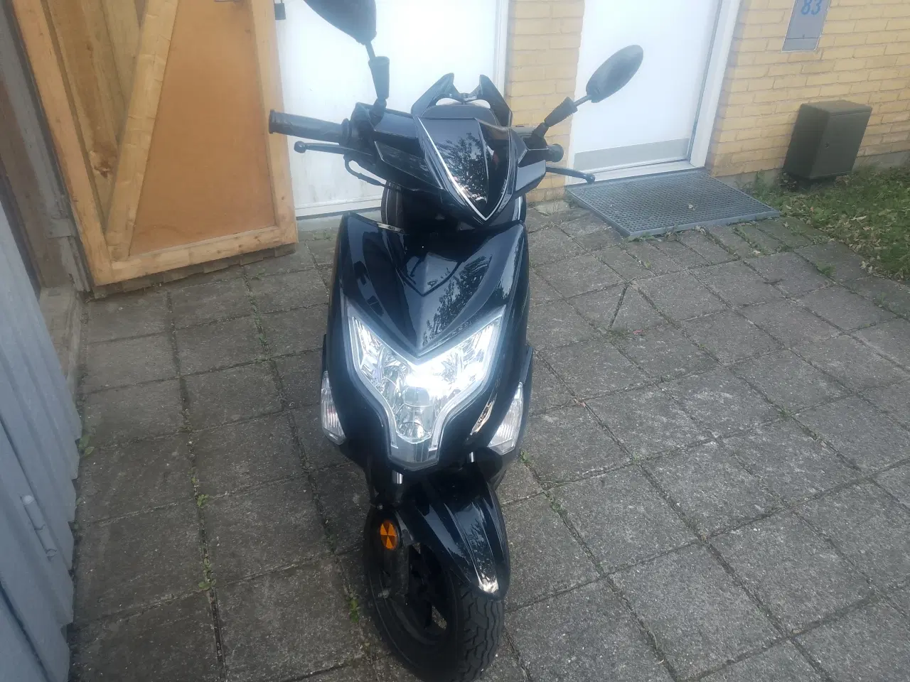 Billede 3 - VGA Explora A1 Stor knallert (45)