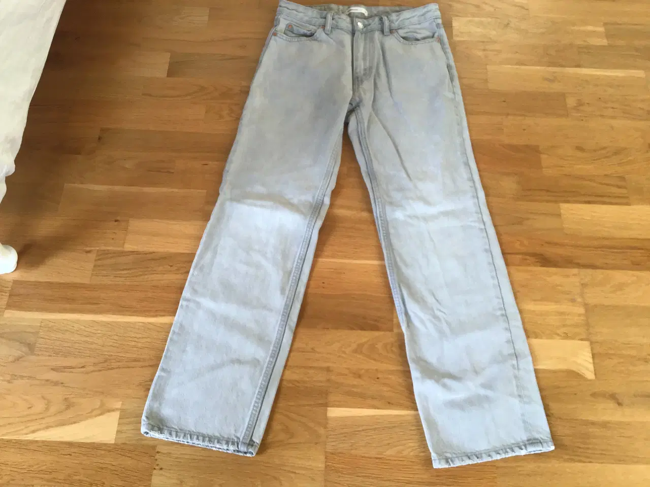 Billede 1 - Levis jeans. Str: 25. 32.