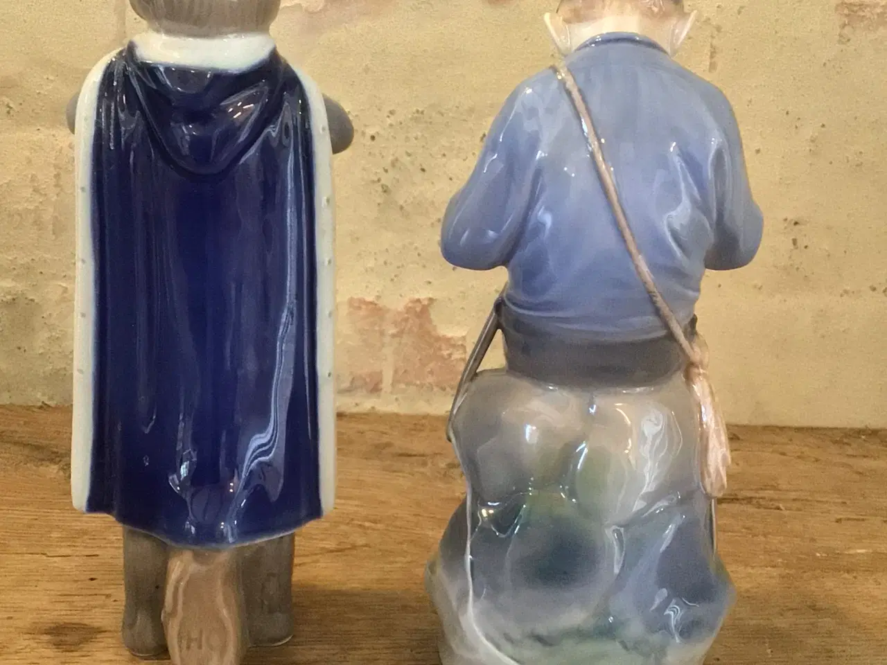Billede 2 - Royal Copenhagen figurer nr. 905 og 4503