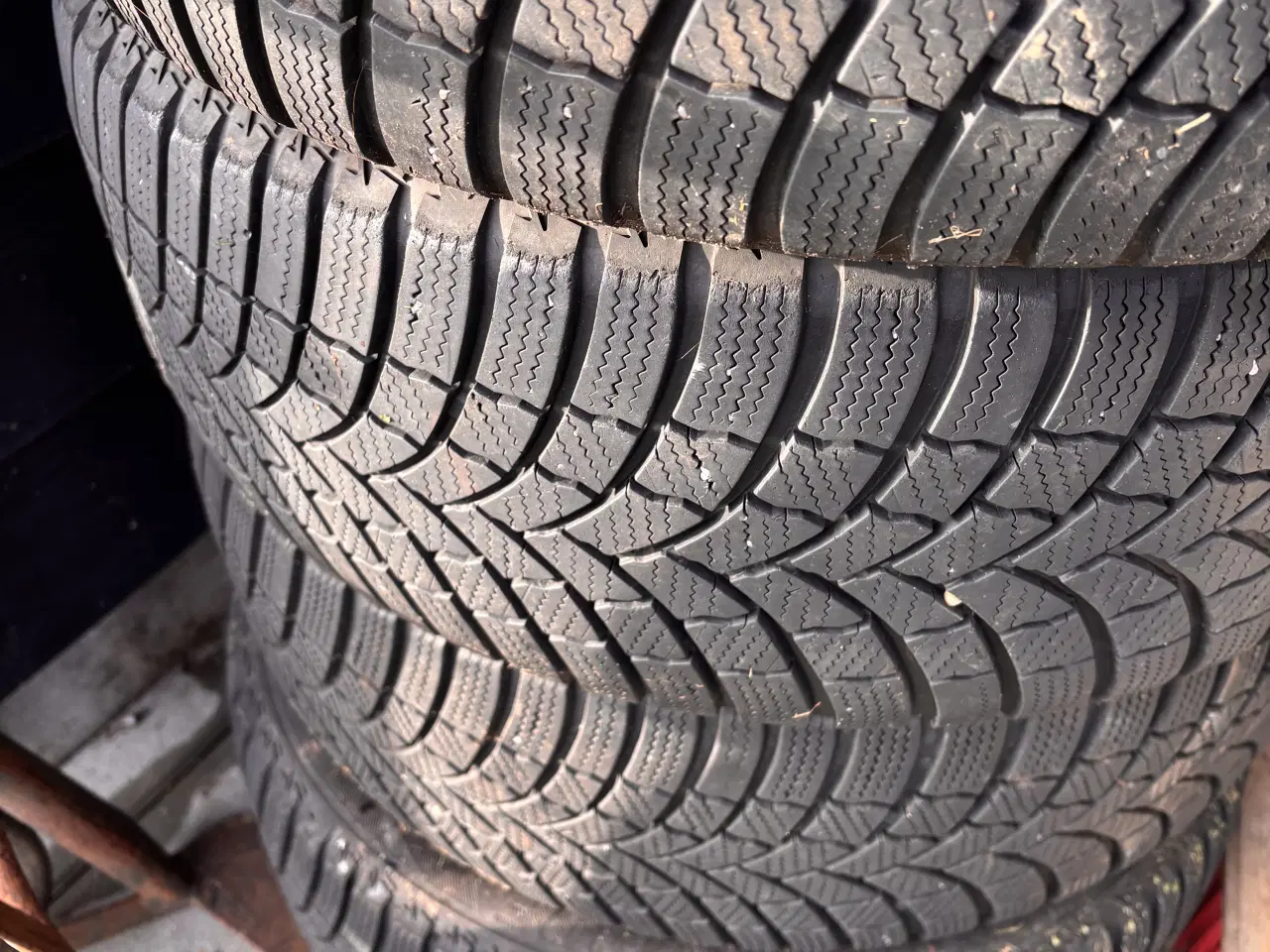 Billede 2 - Bridgestone 205/55 R 16 vinterdæk