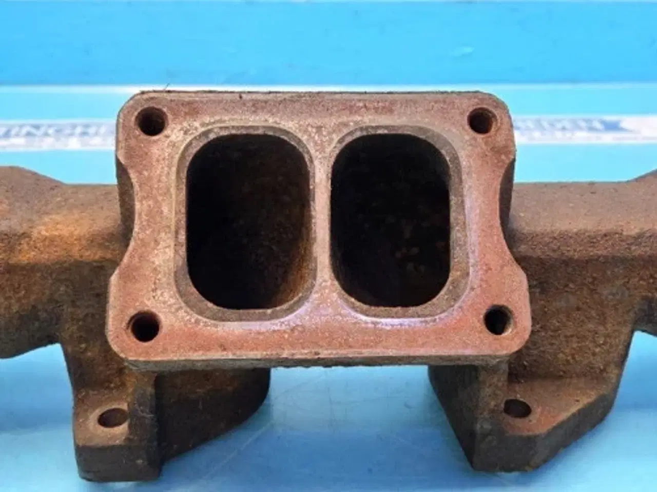 Billede 16 - John Deere 6125HZ001 Udstødningsmanifold R116838