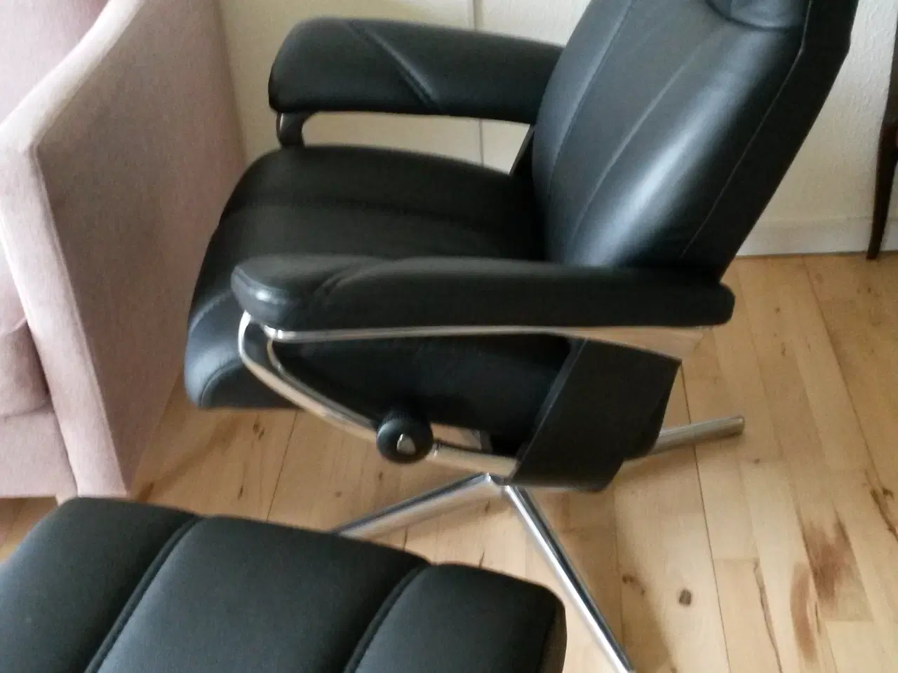 Billede 3 - ny stressless consul på cross stel og sortbejset t