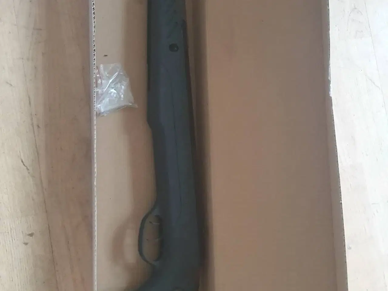 Billede 1 - Luftgevær med kikkertsigte