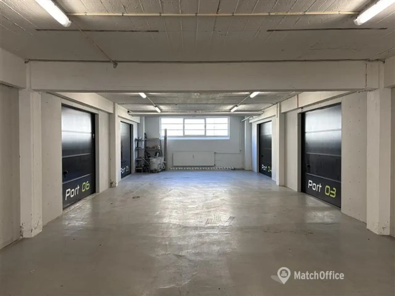 Billede 3 - Lager på 97 m² med portadgang til leje i Vallensbæk