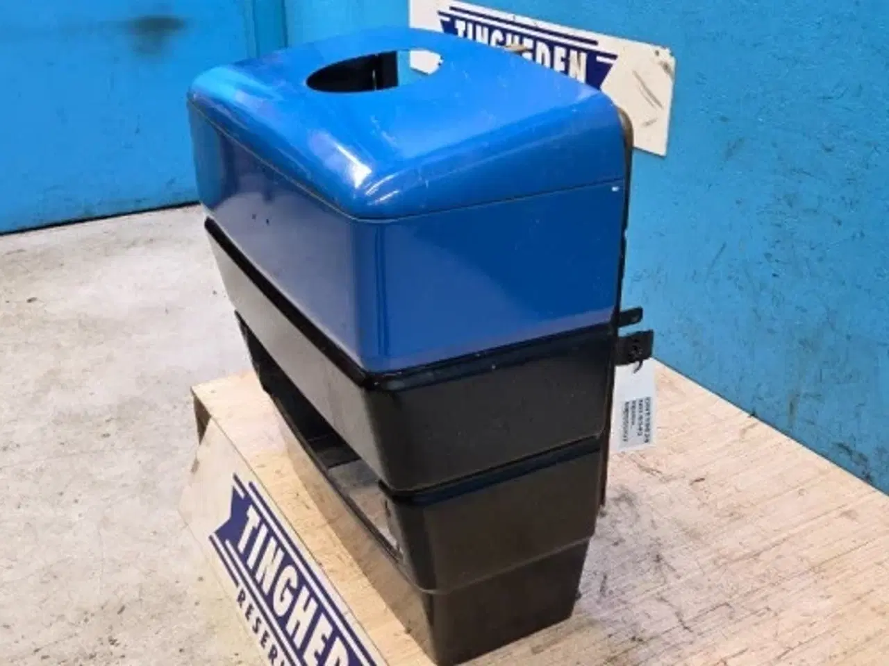 Billede 8 - New Holland 8340 Front Hjelm