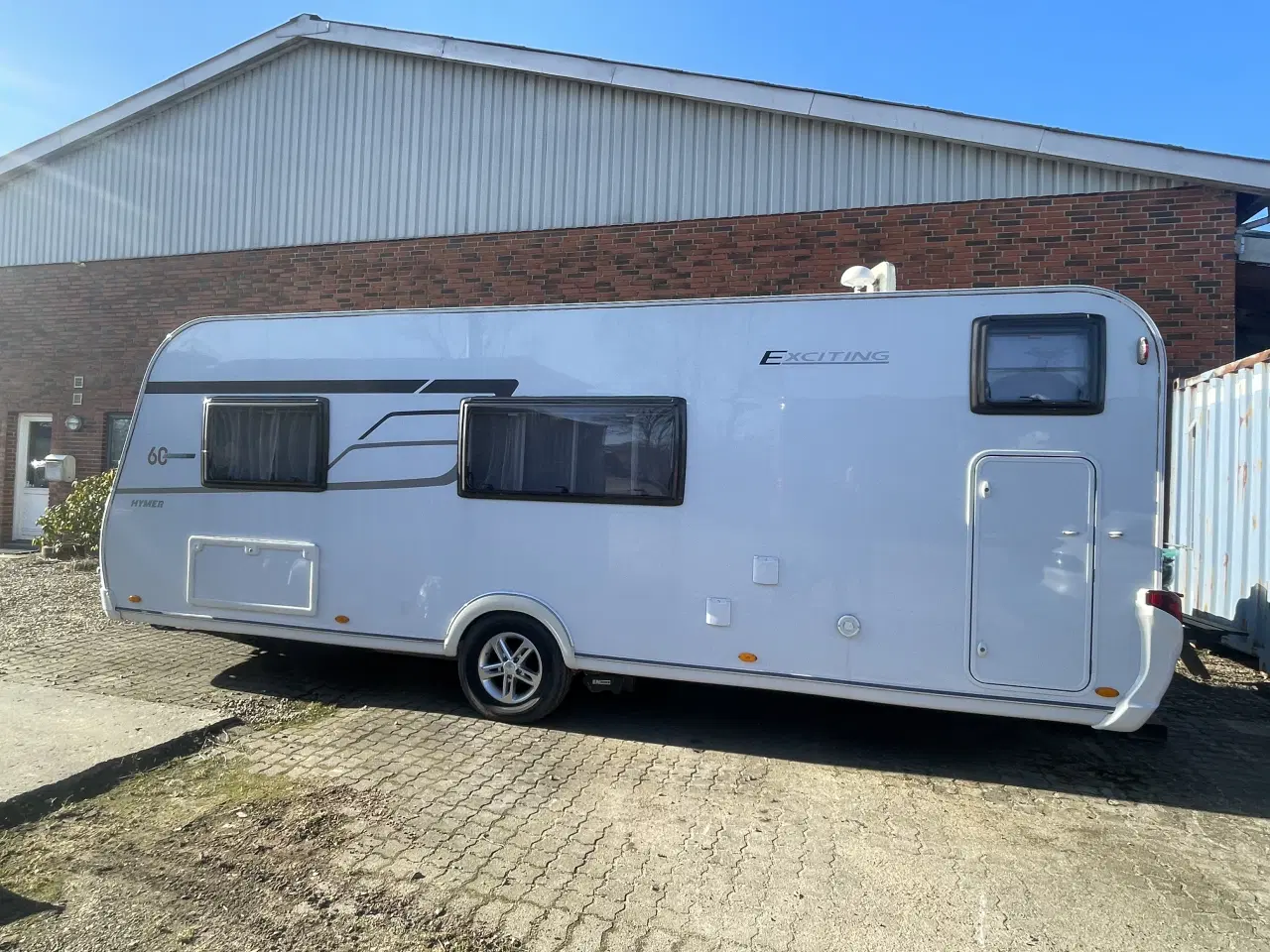 Billede 1 - Campingvogn med køjer, fortelt og meget udstyr 