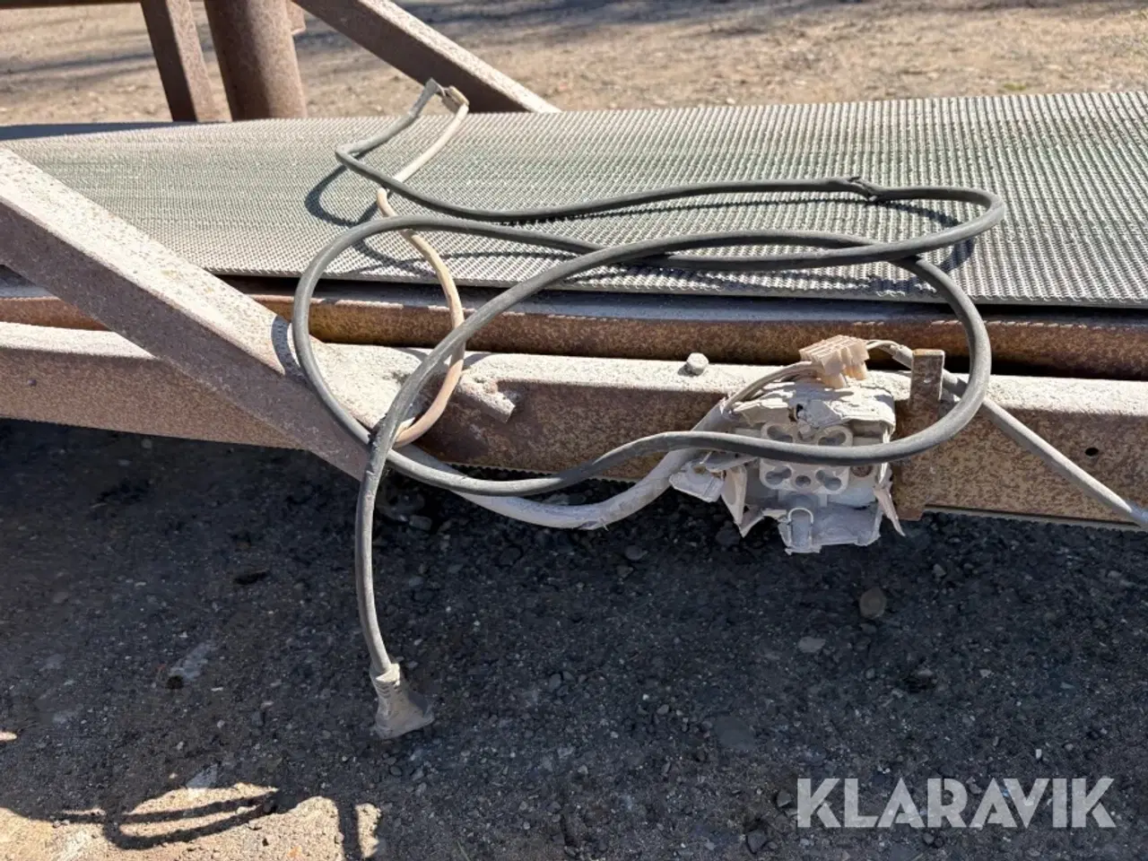 Billede 10 - Tank med transportbånd