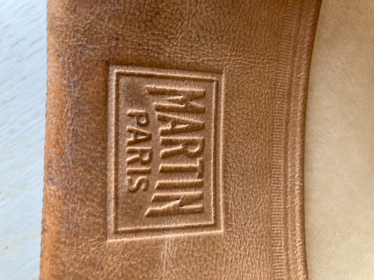 Billede 4 - Bowlerhat fra 1923 og emblemer