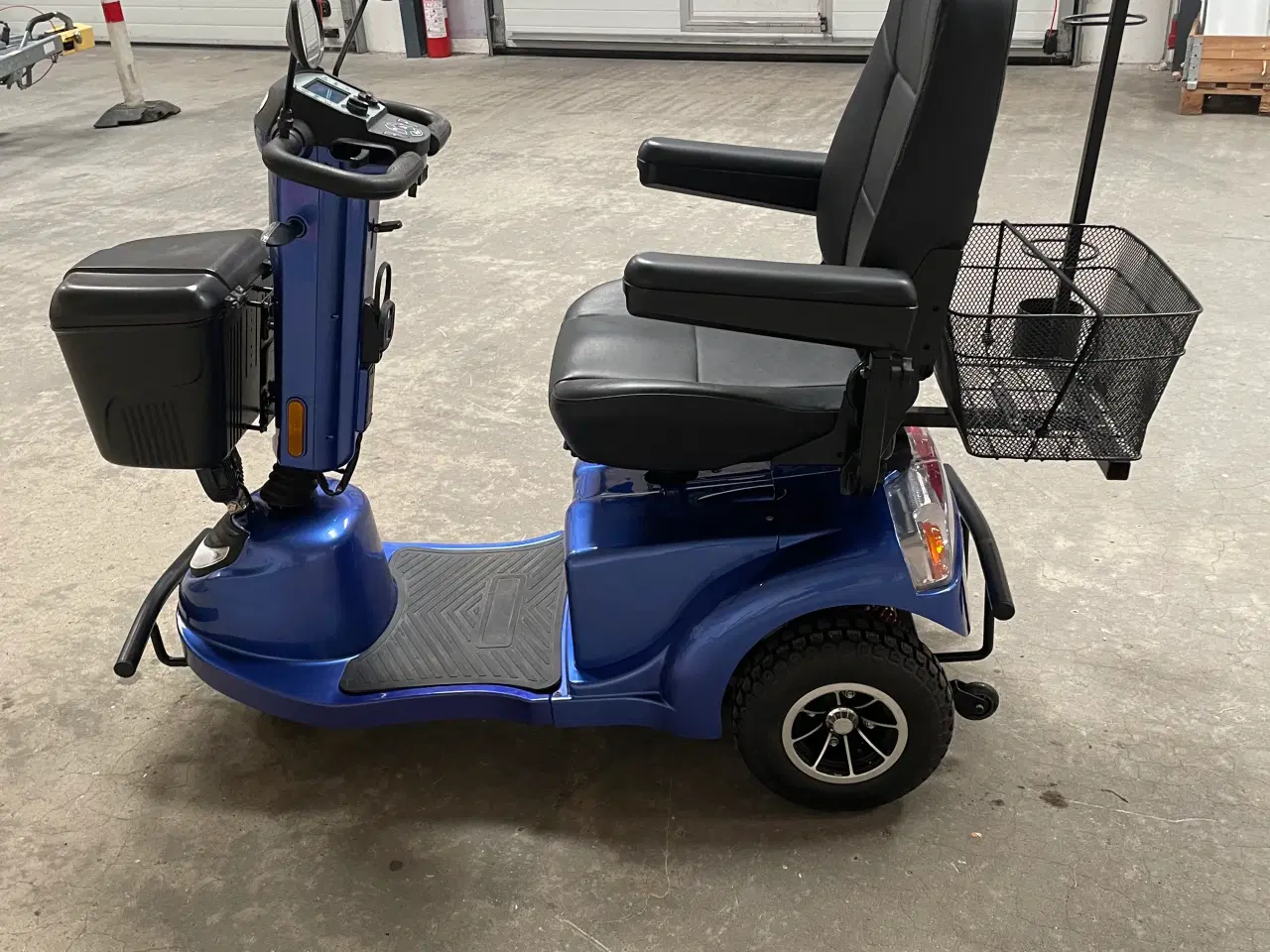 Billede 2 - Nordic El scooter, 3 hjulet blå