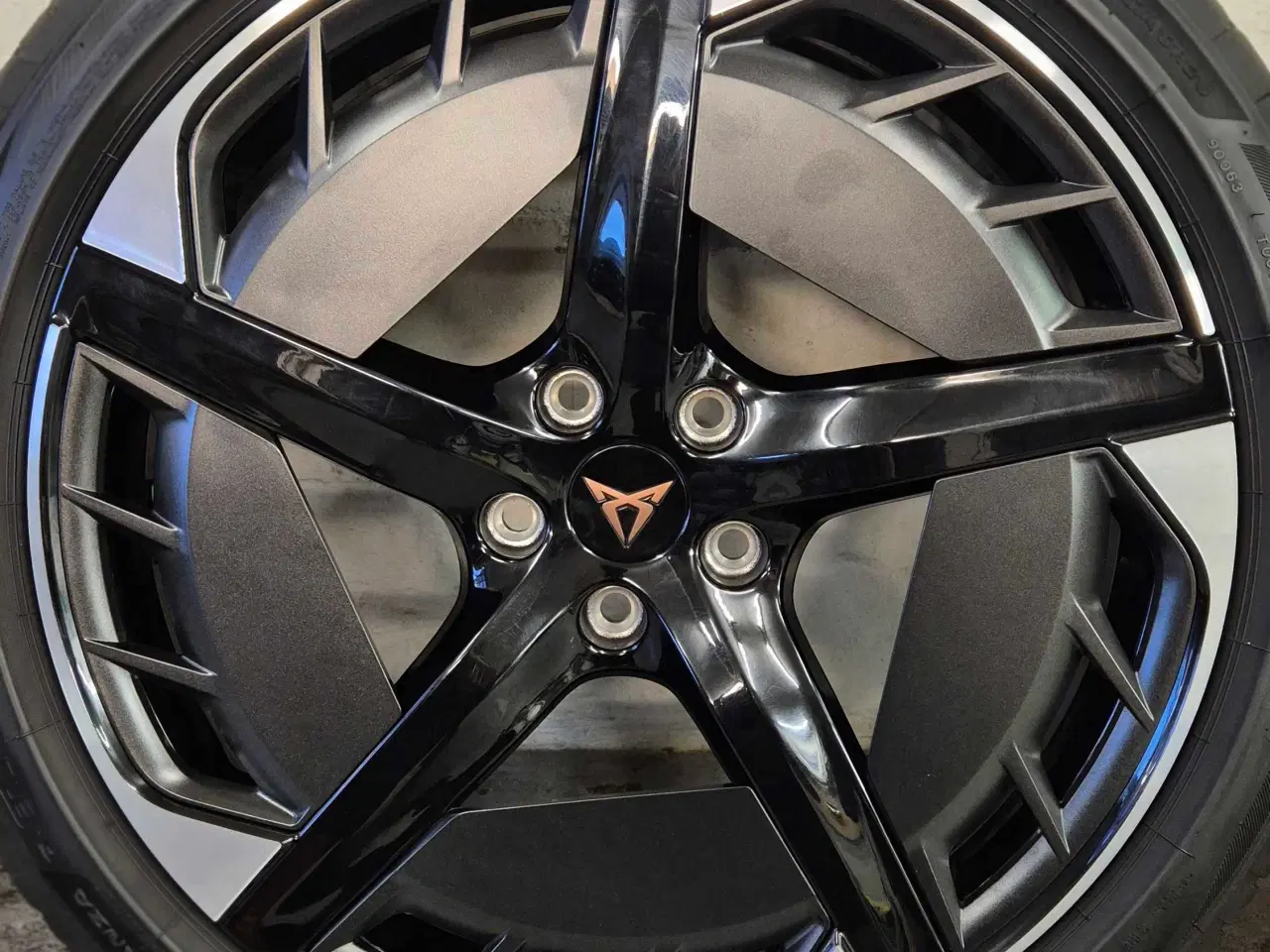 Billede 1 - CUPRA BORN / VW ID.3 ORIGINAL SEAT ALUFÆLGE MED SO