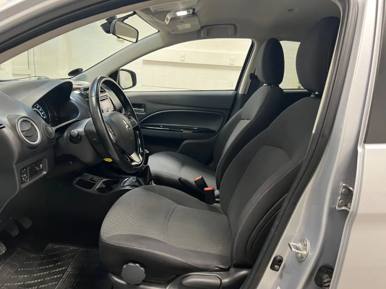 Billede 8 - Mitsubishi Space Star 1,2 Inlead