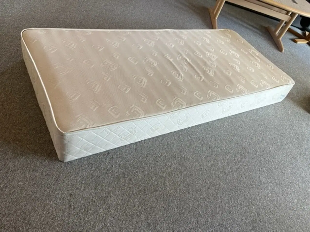 Billede 3 - Boxmadras og topmadras