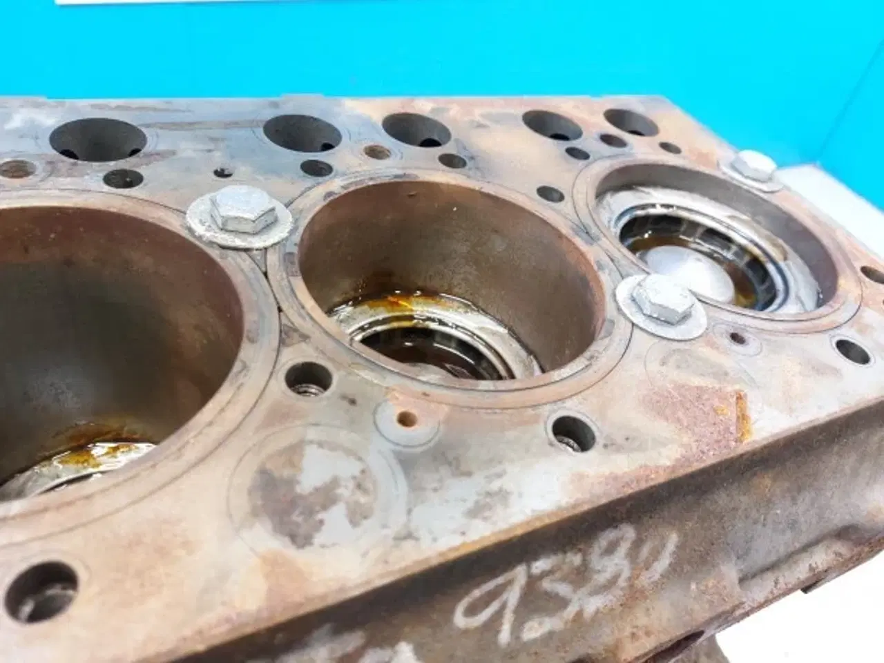 Billede 17 - Massey Ferguson 9380 Motorblok 865477030x