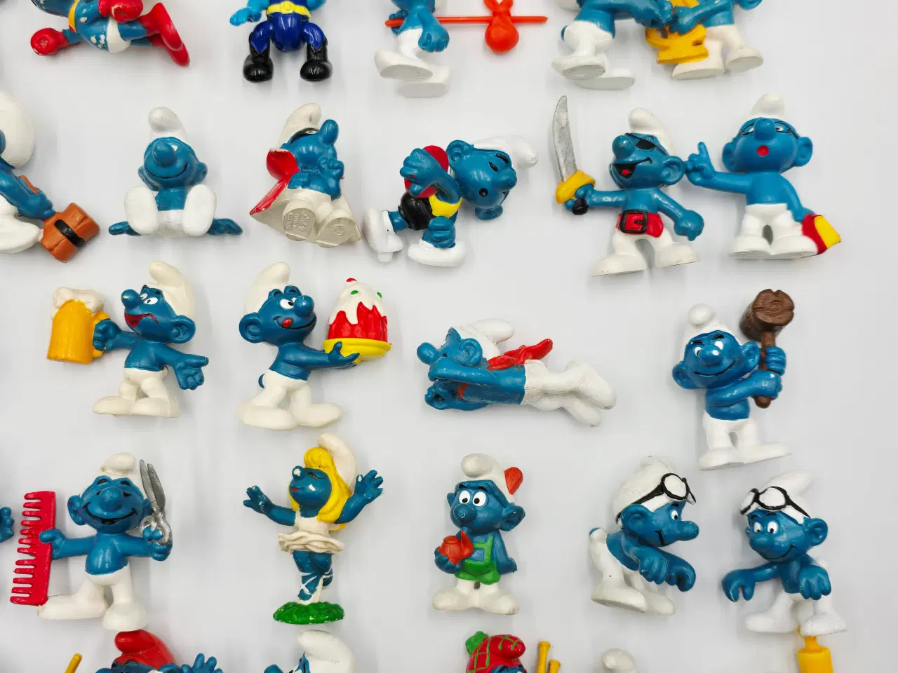 Billede 5 - 54 Smølfer sælges samlet