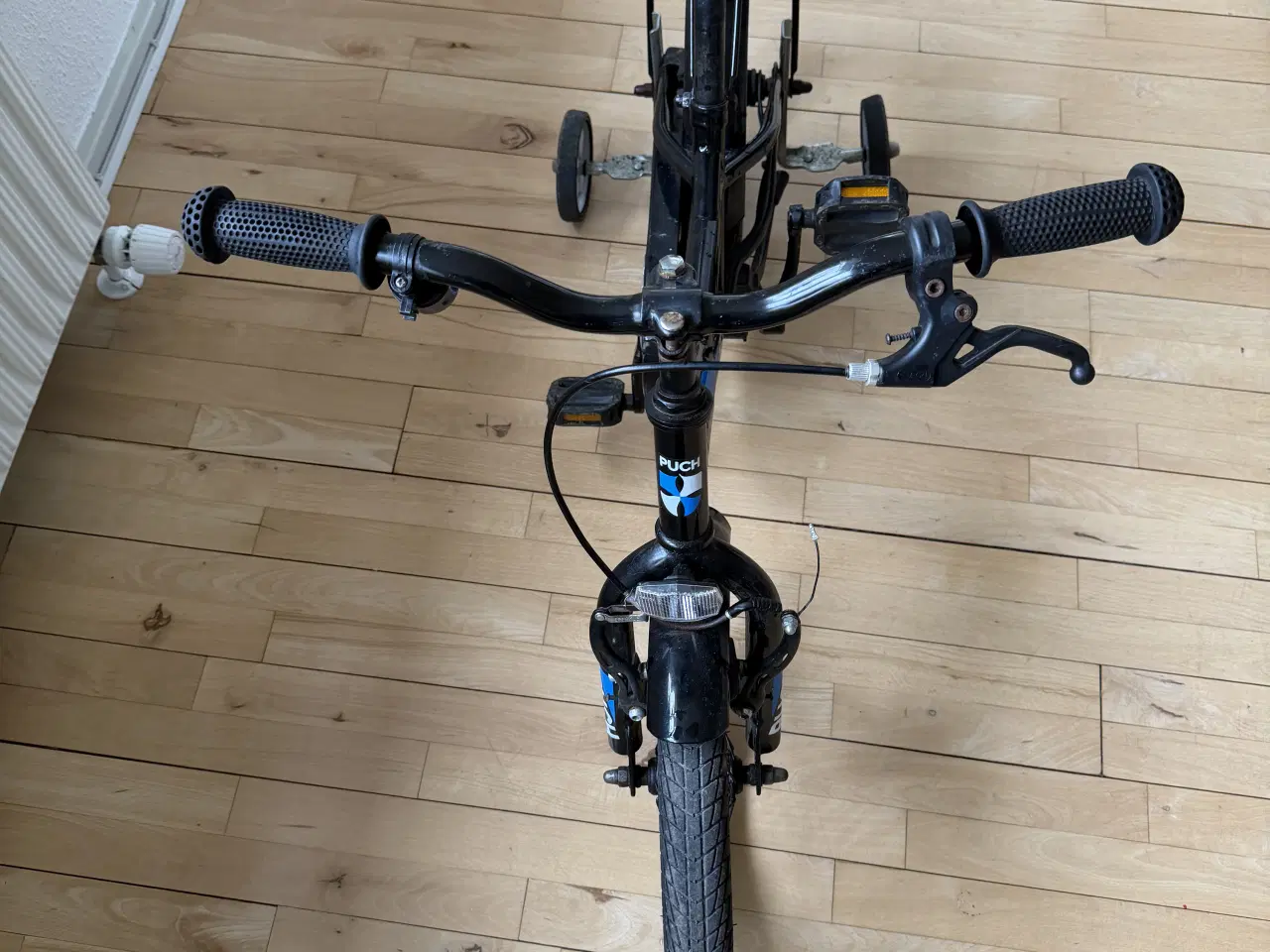 Billede 3 - 16perfekt drenge cykel fejler intet,med støttehjul