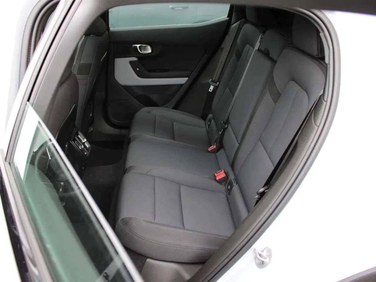 Billede 4 - Polestar 2 EL Long range Dual motor AWD 421HK 5d Aut.