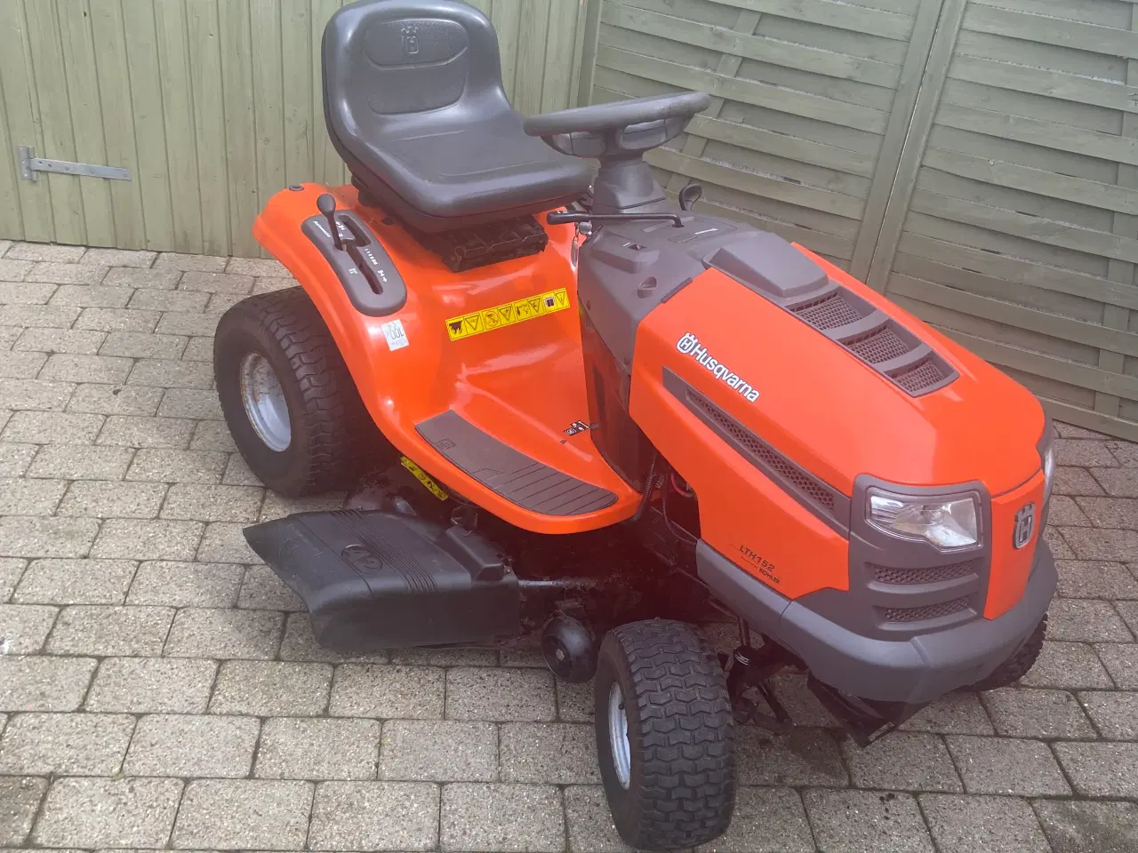 Billede 3 - Husqvarna LTH152 Havetraktor