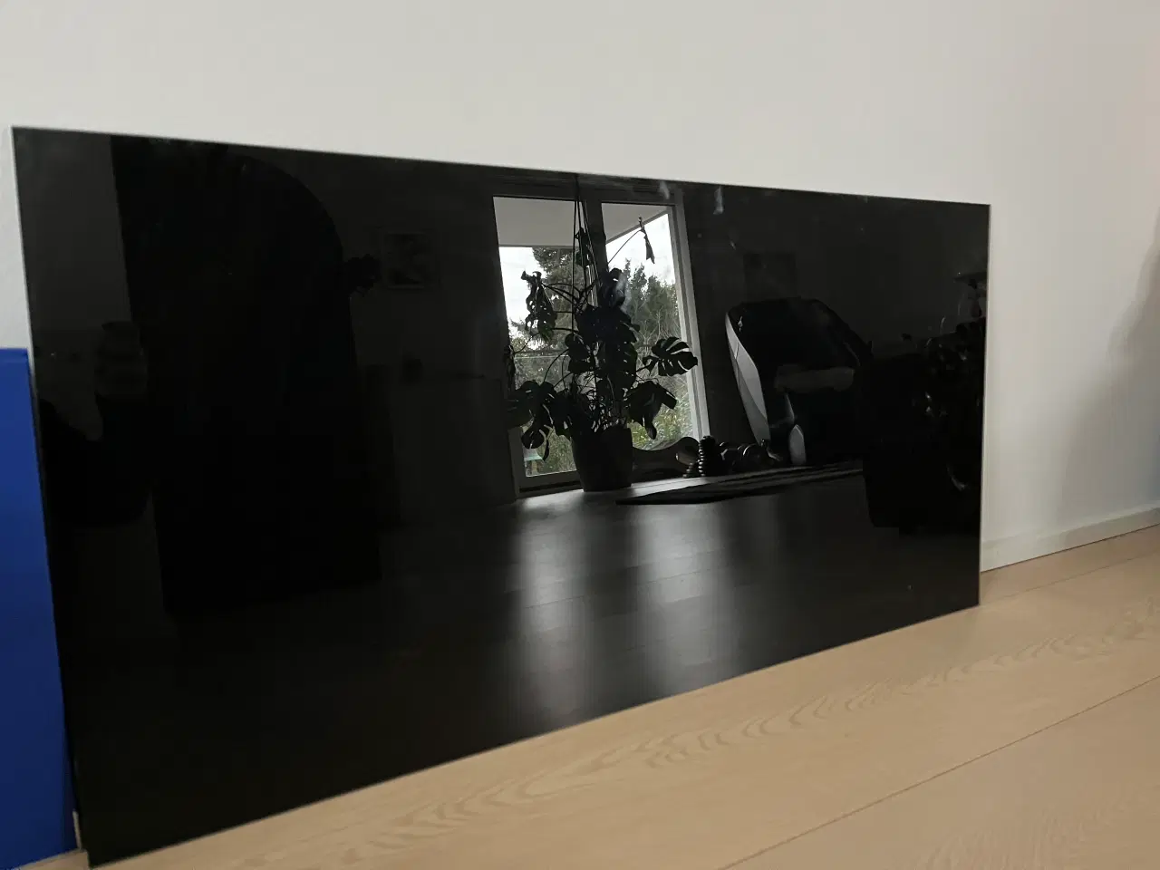 Billede 2 - Stænkplade i hærdet sort glas - 90x44 cm