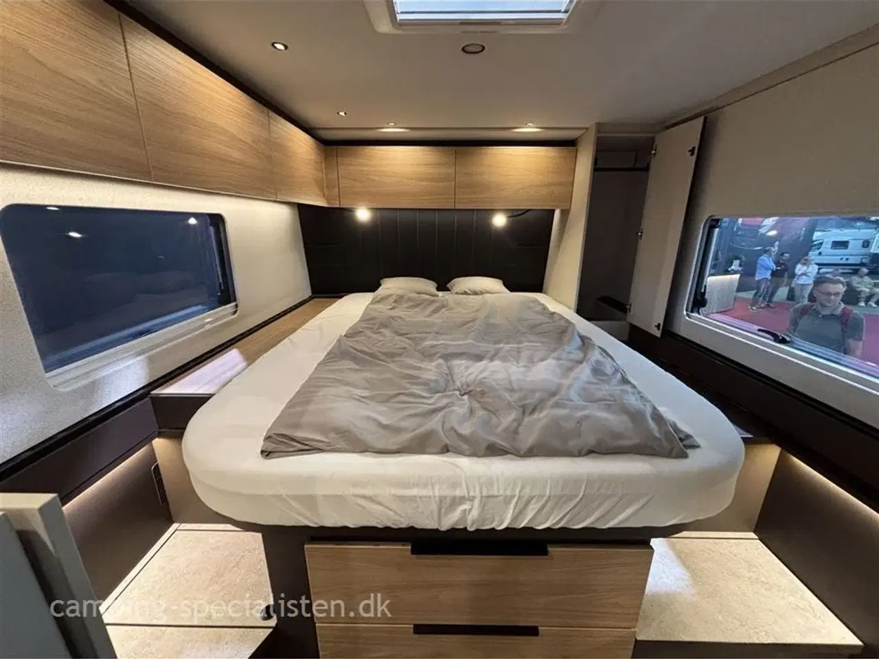 Billede 9 - 2026 - Bürstner   NYHED 2026! Bürstner Signature SFT 7.4 - Kan ses senere hos Camping-Specialisten.dk